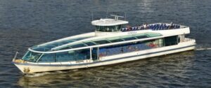 cruise budapest legenda